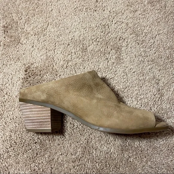 Tan Benah Mule from Lucky Brand - Picture 8 of 16
